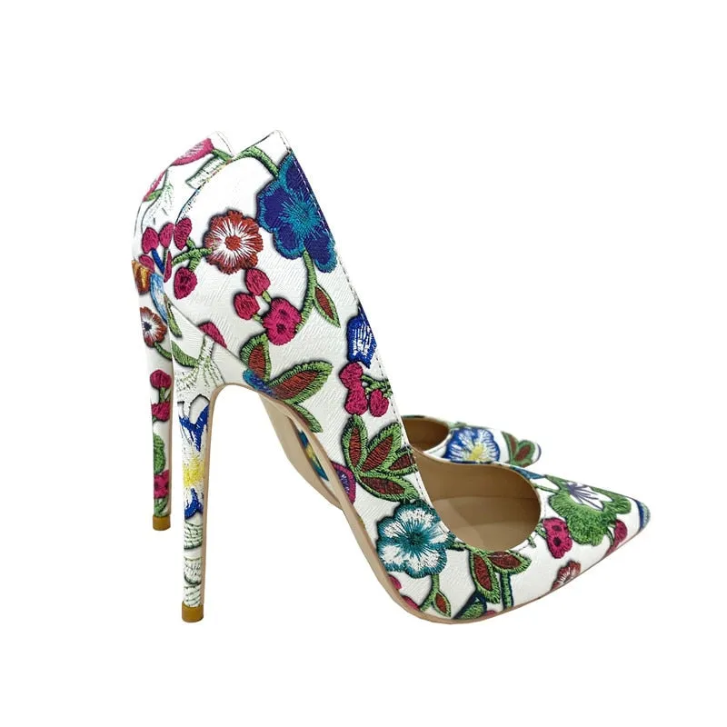 Chic Floral Garden Pumps