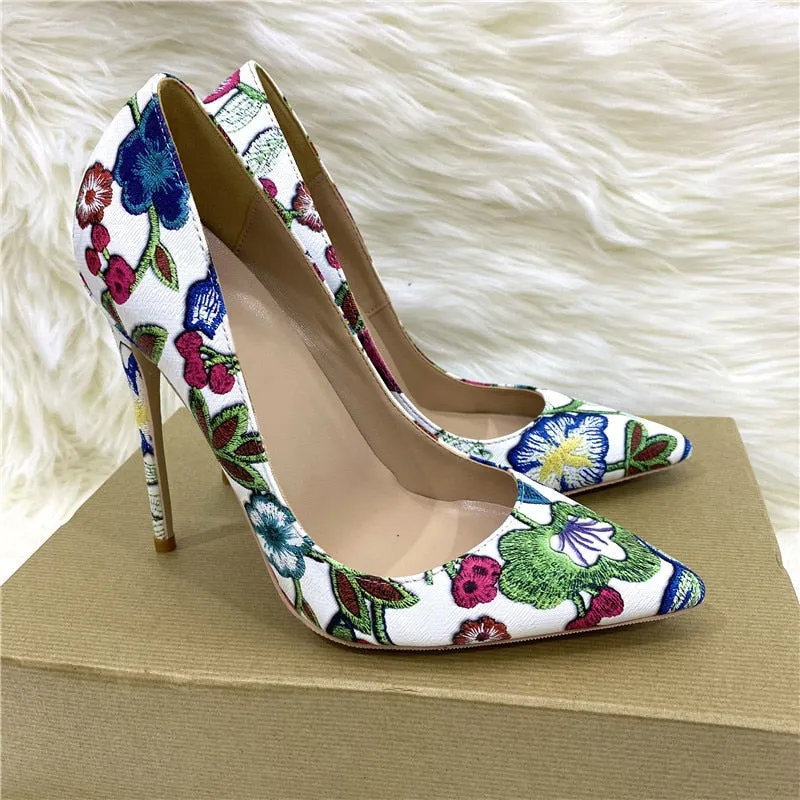 Chic Floral Garden Pumps